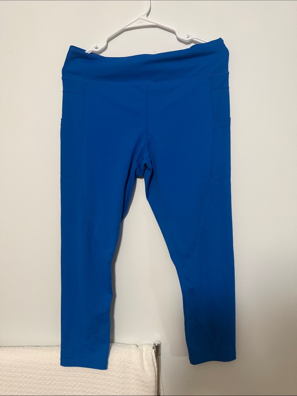 ZYIA Women’s 7/8 length Active Leggings in Bright Blue